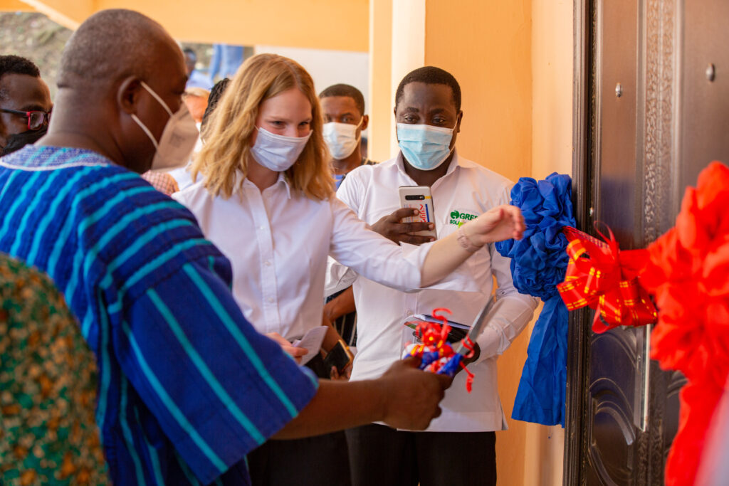 Prof. Victor Kweku Bondzie Micah cutting of the ribbon for the new Solar Training Centre